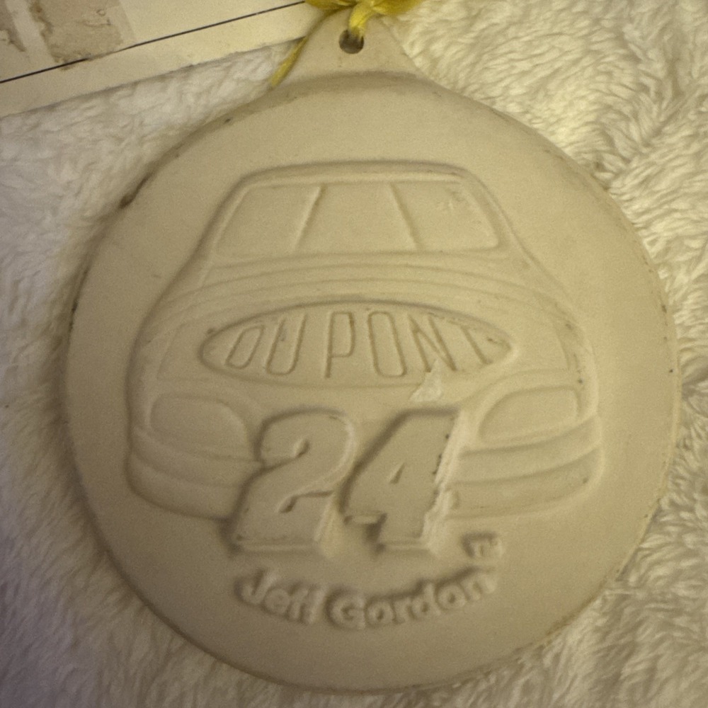 5" Stoneware Cookie Mold Dupont Jeff Gordon #24 First Edition Nascar NWT